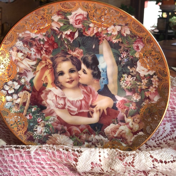 Romantic Victorian  Keepsakes decorative plate.  8 inch - Picture 1 of 6